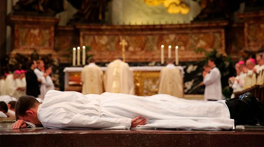 La defensa del matrimonio motivó a dos pastores anglicanos a abrazar el catolicismo