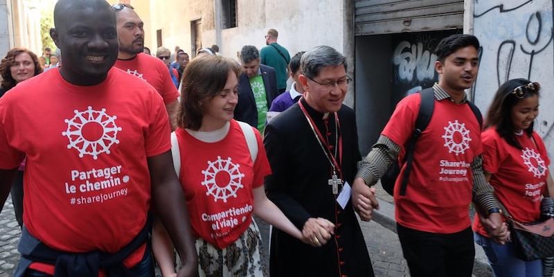 El cardenal Tagle invita en su mensaje de Pascua a «encontrarnos con otros para poder ser uno, juntos»