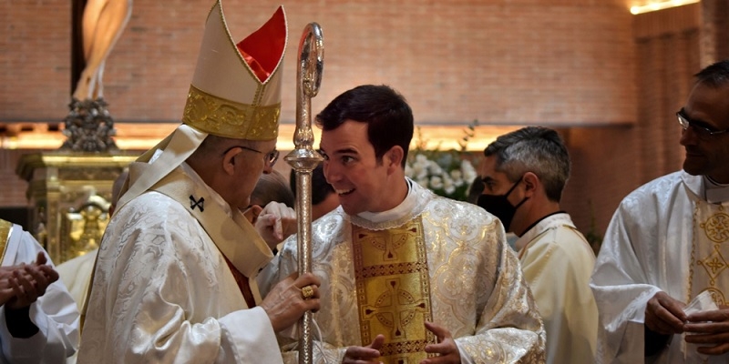 Cardenal Osoro en la ordenaci&oacute;n de Rafael Pou, LC: &laquo;Los dem&aacute;s van a poder ver, a trav&eacute;s de ti, el rostro de Jesucristo&raquo;
