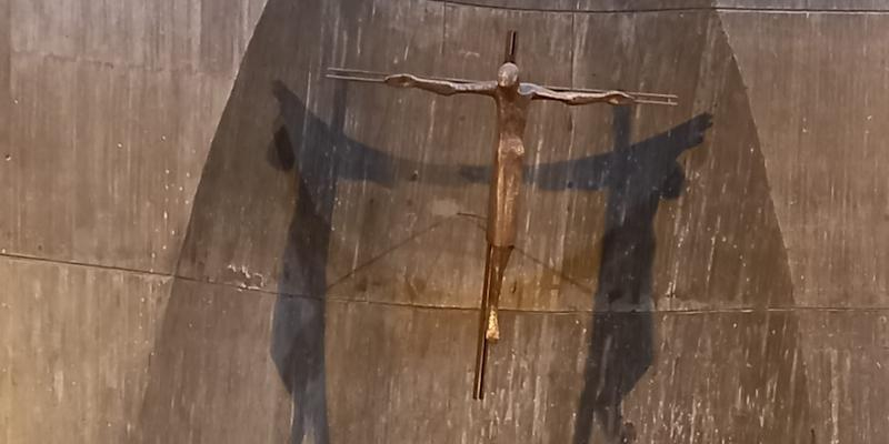 Monse&ntilde;or Jes&uacute;s Vidal realiza la visita pastoral a Santa Ana y la Esperanza de Moratalaz