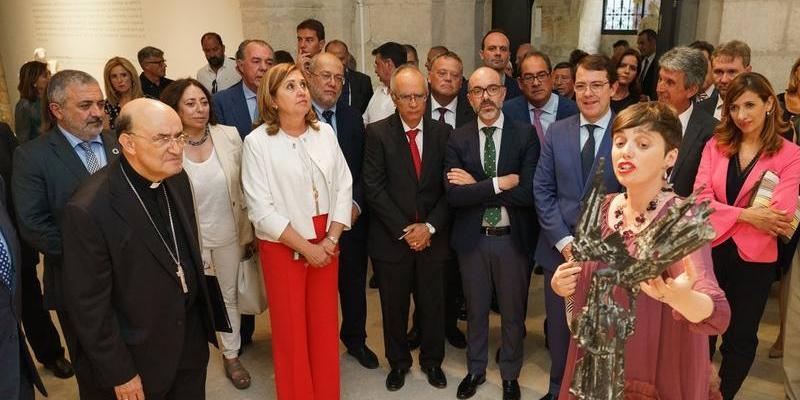 Abre sus puertas la exposici&oacute;n de escultura religiosa de Venancio Blanco en la catedral burgalesa