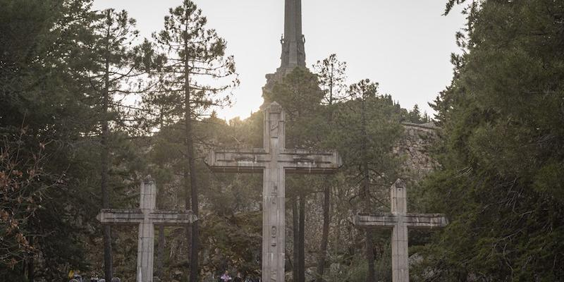 La abadía benedictina de Santa Cruz organiza en octubre un vía crucis por el recorrido monumental