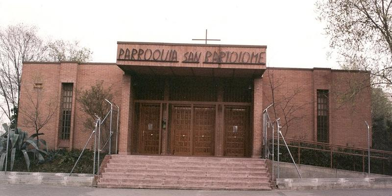San Bartolom&eacute; de Orcasitas honra a su titular con una Misa solemne