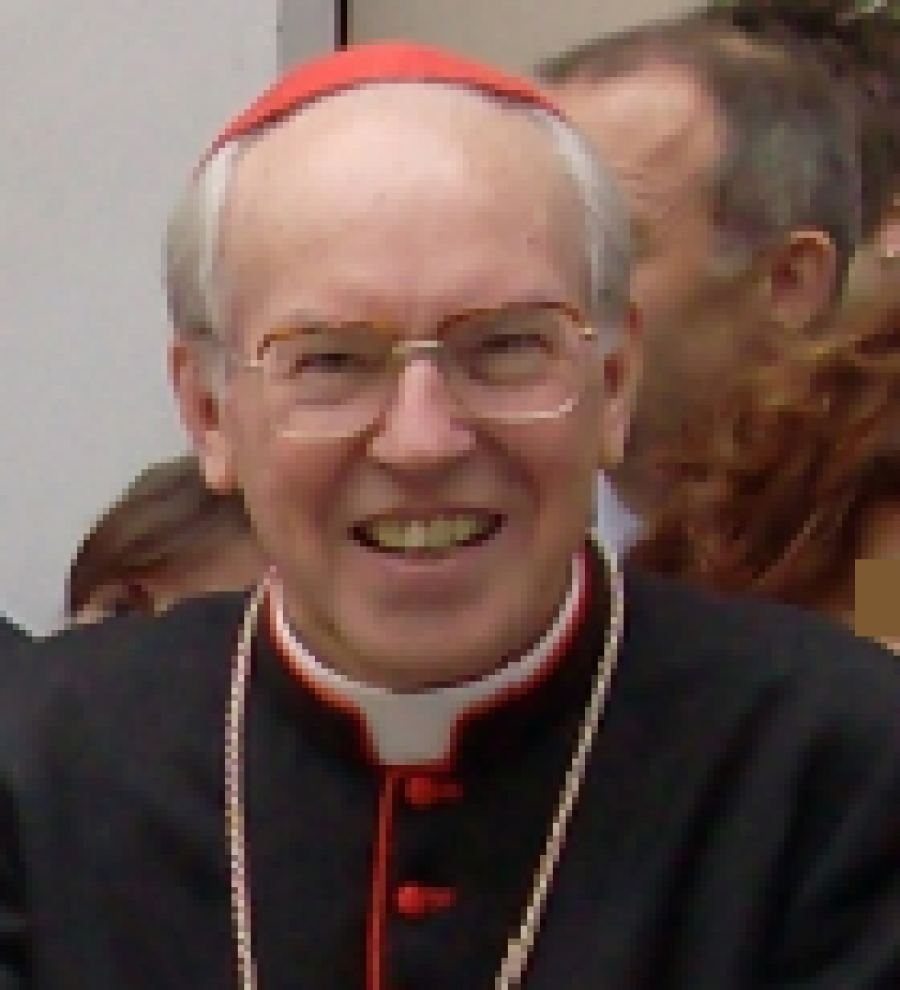 El cardenal Re llevar&aacute; un mensaje del Papa al Congreso Eucar&iacute;stico de Argentina