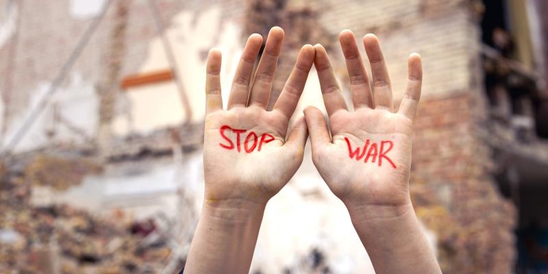 La parroquia de San Miguel Arc&aacute;ngel acoge la Oraci&oacute;n por la Paz del mes de marzo