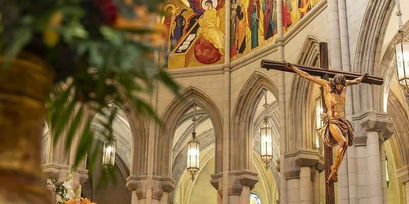El cardenal José Cobo preside en la catedral de la Almudena la Misa de inicio del curso pastoral 2025-2026 de la Curia