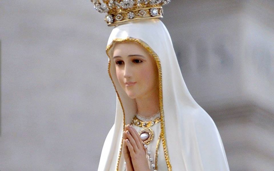La basílica de la Concepción despide a la imagen peregrina de la Virgen de Fátima