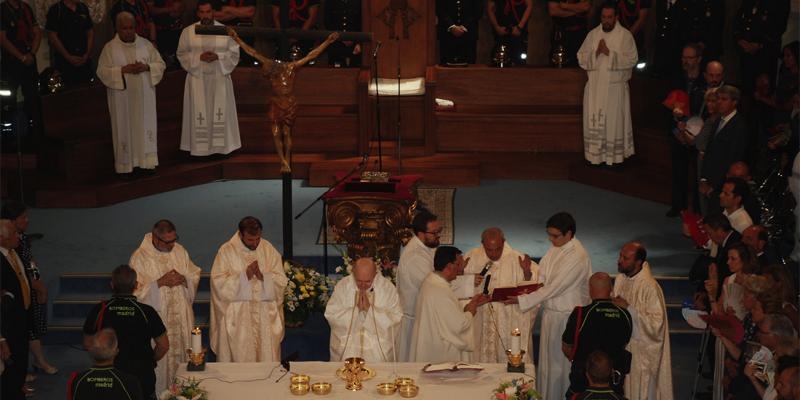 Cardenal Osoro: «La Paloma nos reúne a los madrileños y nos enseña a apuntar hacia la santidad»