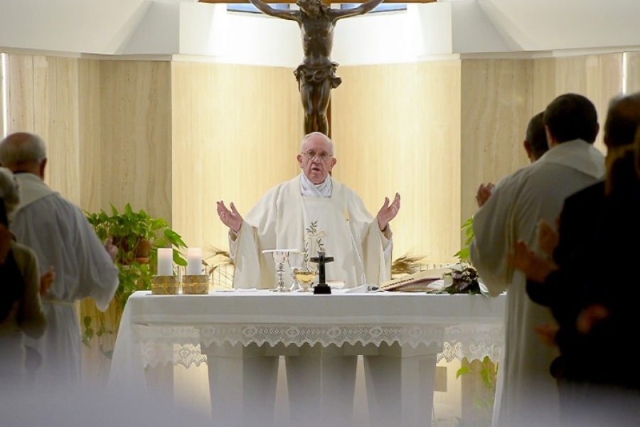 El Papa en Santa Marta: 'Existe una persecuci&oacute;n disfrazada de cultura, modernidad y progreso'