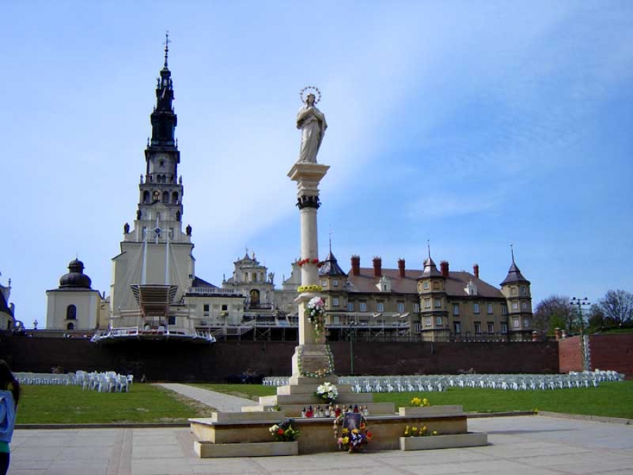 Czestochowa: la Virgen negra de Polonia acogerá una jornada y vigilia misionera