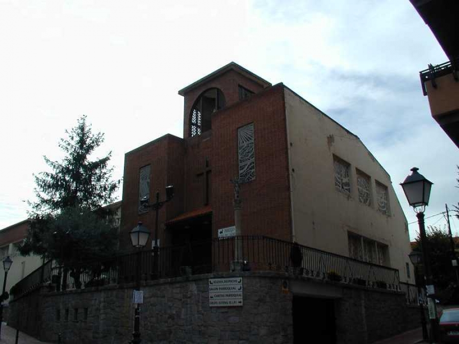 Alfonso Riob&oacute; presenta 'Recorrido de la informaci&oacute;n sobre la Iglesia en Espa&ntilde;a'