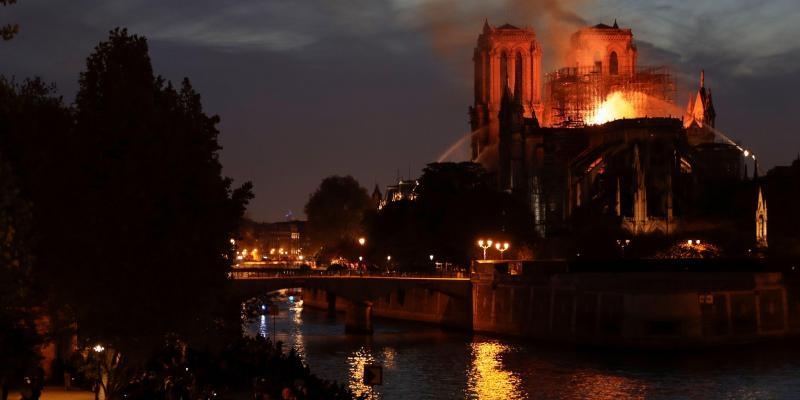 &laquo;La Iglesia de Madrid se une de coraz&oacute;n a la di&oacute;cesis de Par&iacute;s&raquo;