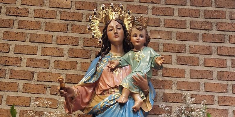 Santas Perpetua y Felicidad honra a María Auxiliadora con una Misa solemne seguida de procesión