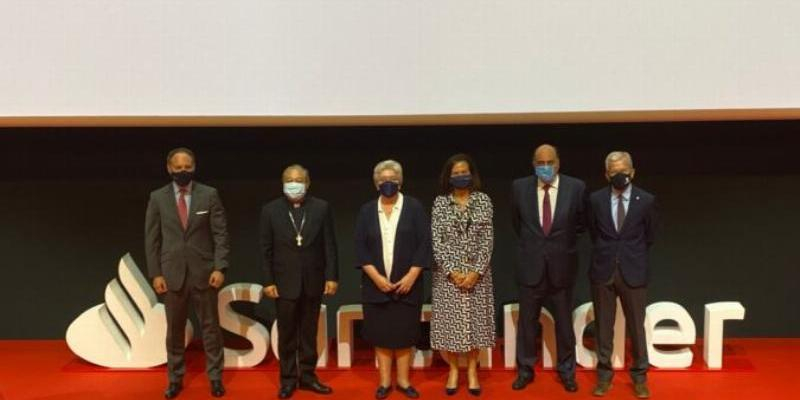 C&aacute;ritas, Manos Unidas y CONFER reciben del Banco Santander 1,3 millones de euros para proyectos sociales
