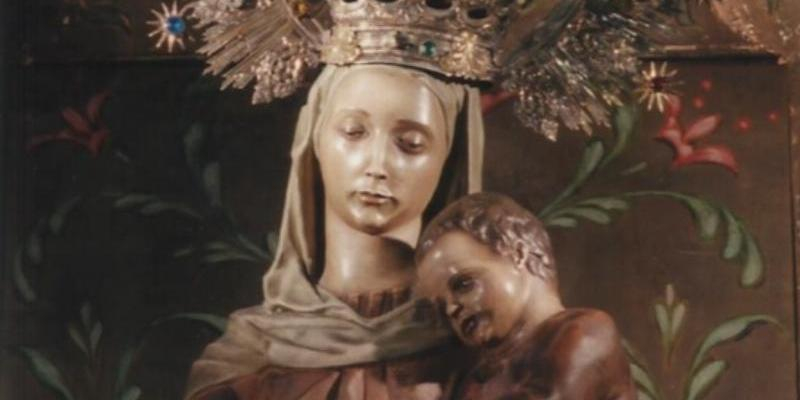 &Aacute;ngel Luis Miralles preside en la colegiata una Misa solemne en honor a Nuestra Se&ntilde;ora del Buen Consejo