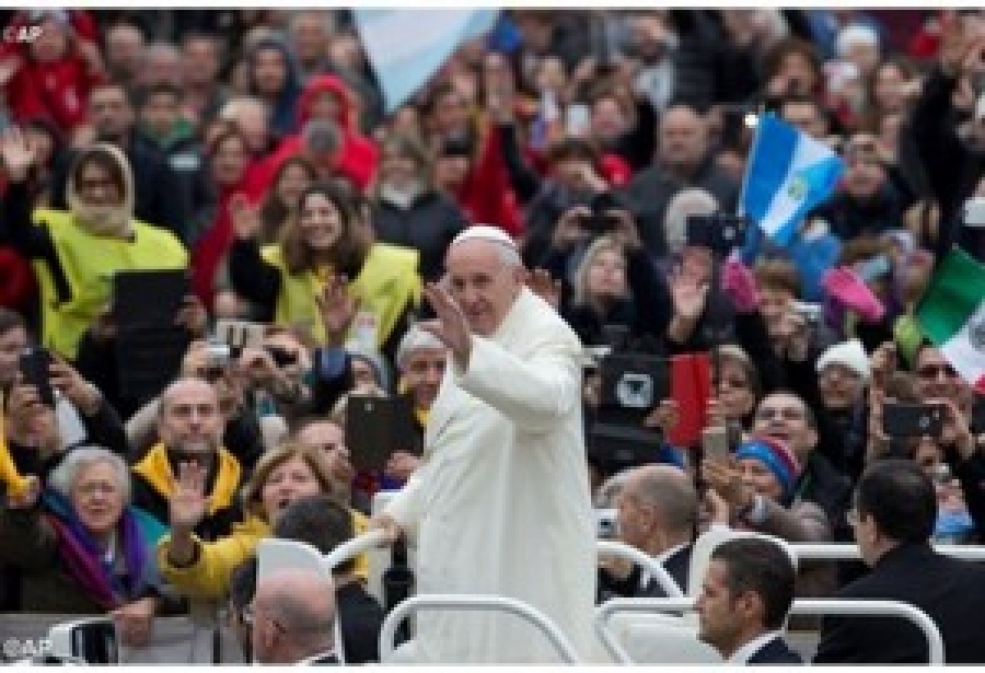 Audiencia general: La puerta santa es la puerta de la misericordia de Dios