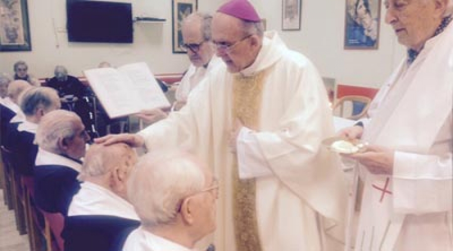 El Arzobispo de Madrid imparte la Unción de Enfermos a sacerdotes en la Jornada Mundial del Enfermo