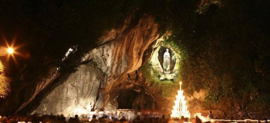La Gruta, el coraz&oacute;n del Santuario de Lourdes