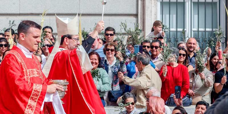El cardenal Jos&eacute; Cobo invita en el Domingo de Ramos a &laquo;dar un salto de fe&raquo; para pasar de ser &laquo;espectadores&raquo; a &laquo;seguidores de Cristo&raquo;
