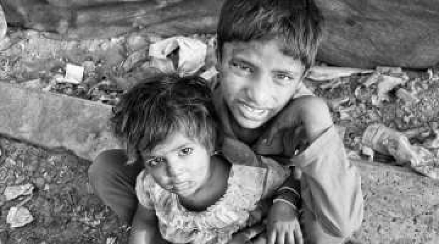 Los pobres enseñan a vivir con lo esencial y abandonarse al Padre, afirman obispos