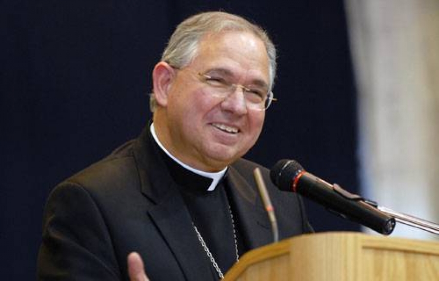 Mons. G&oacute;mez respalda decisi&oacute;n de Corte Suprema de revisar medida migratoria de Obama