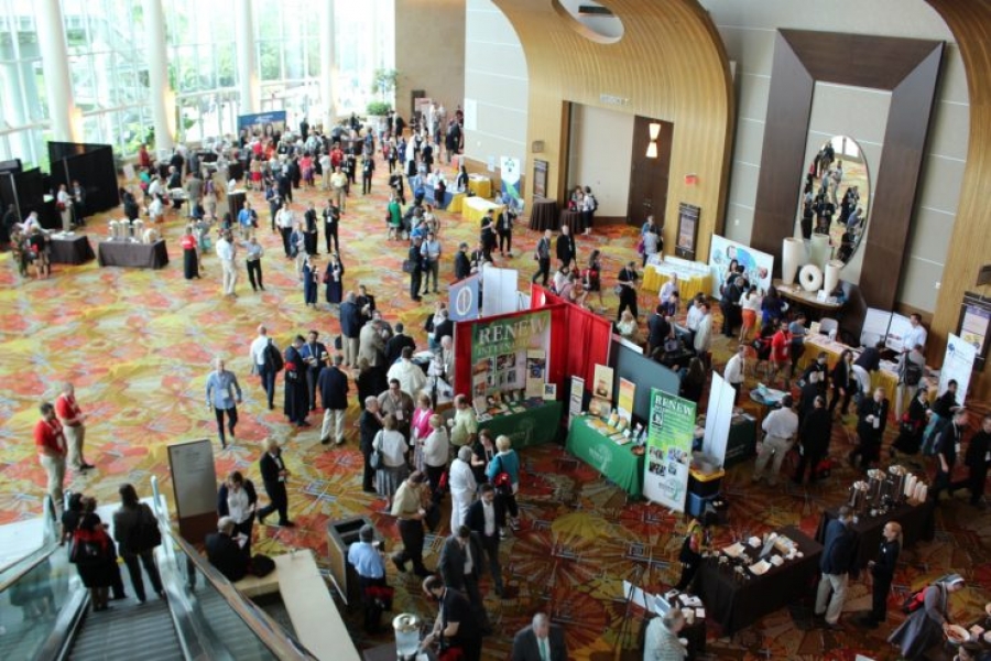 L&iacute;deres cat&oacute;licos de Estados Unidos impulsados por los obispos a ir a las periferias