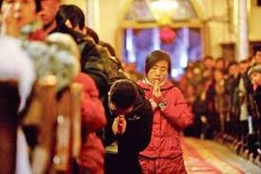 AIN lanza una campaña a favor de la Iglesia católica en China
