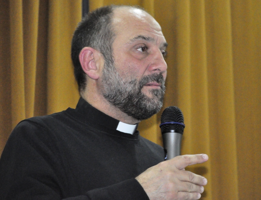 Jos&eacute; M&ordf; Calder&oacute;n, delegado episcopal de misiones: &laquo;Los misioneros  acompa&ntilde;an, consuelan, fortalecen y ayudan&raquo;