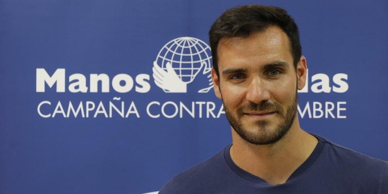 Sa&uacute;l Craviotto viaja a Mozambique para conocer y participar en los proyectos educativos de Manos Unidas