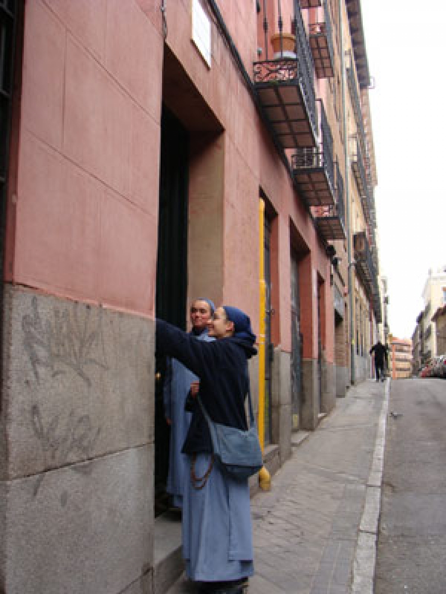 Las Hermanitas del Cordero viven una semana de misi&oacute;n