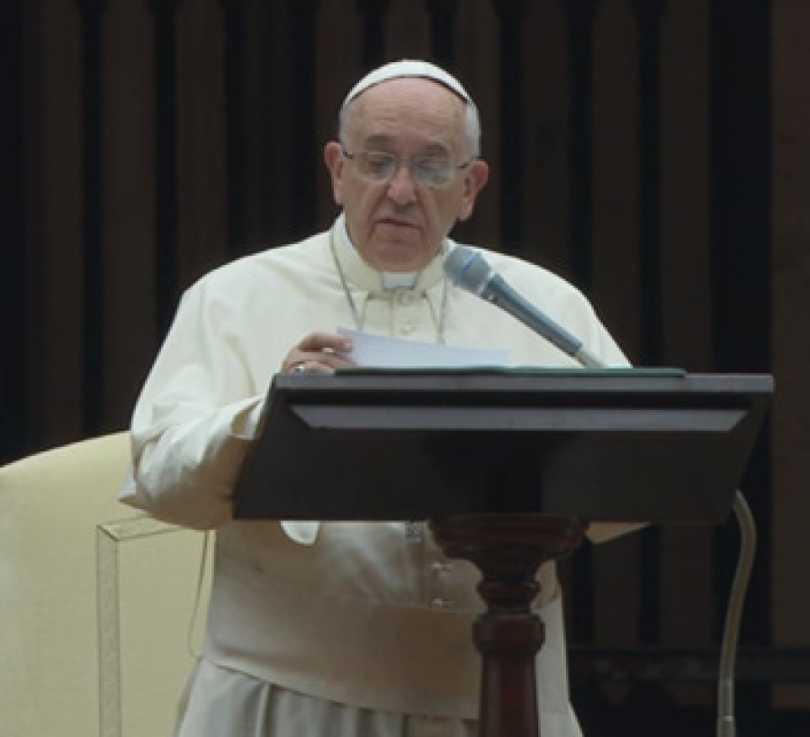 El Papa recuerda en la Vigilia de inicio del Sínodo que “La familia es lugar de santidad evangélica”
