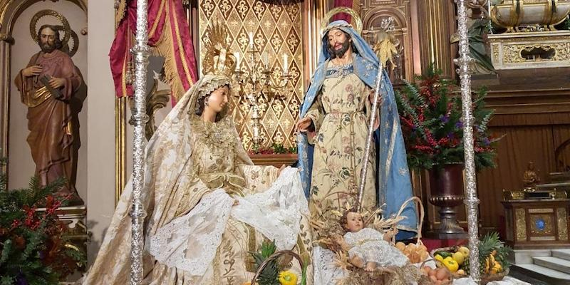 La colegiata de san Isidro exhibe un belén instalado por la Hermandad de Jesús del Gran Poder y Esperanza Macarena