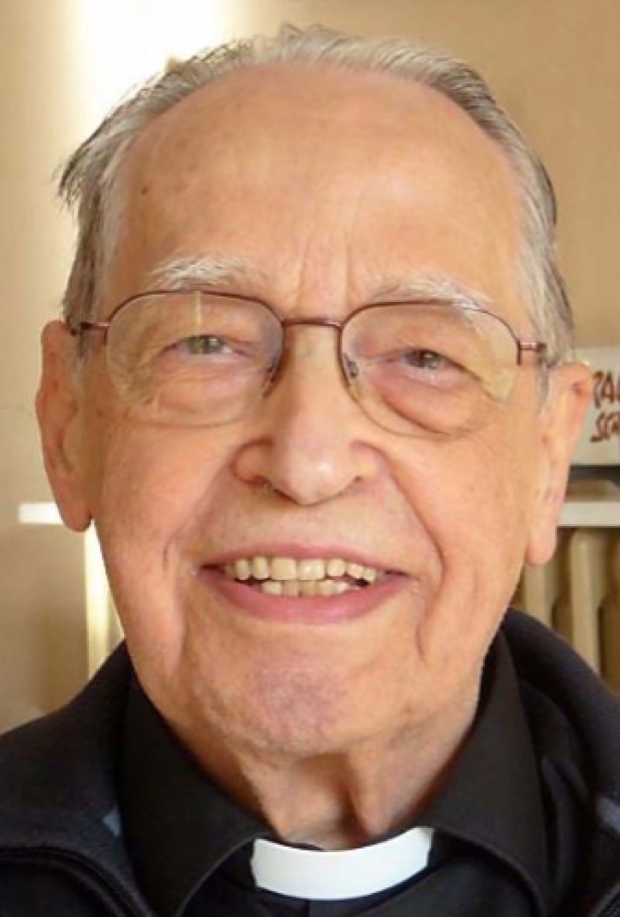 El padre Luis M.ª Mendizábal Ostolaza, S. I., ha fallecido en Alcalá de Henares