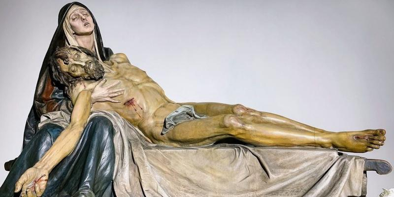 Beata Mar&iacute;a Ana de Jes&uacute;s se prepara para el Viernes de Dolores con una meditaci&oacute;n animada por el coro Aromas