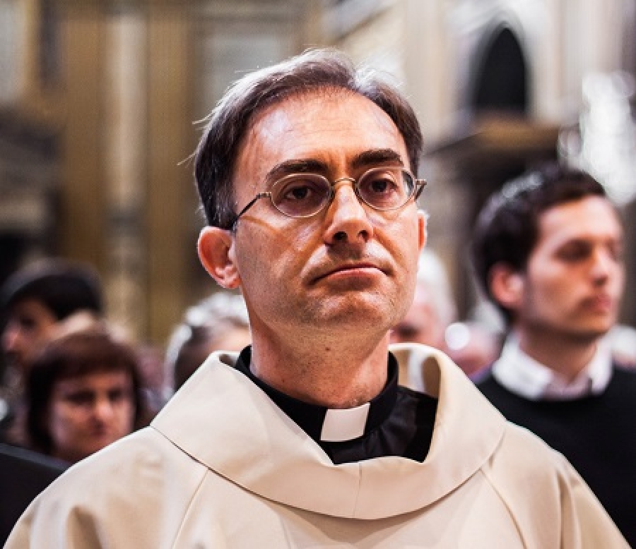 El cardenal Osoro ordena sacerdote al jesuita Alberto Núñez