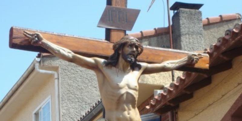 Misa y procesión en Robledo de Chavela en honor al Cristo de la Agonía