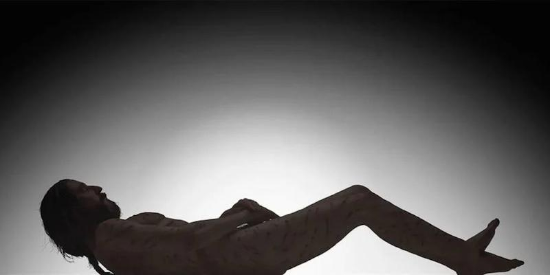 Nuestra Se&ntilde;ora del Carmen de Pozuelo visita la exposici&oacute;n The Mystery Man en la catedral salmantina