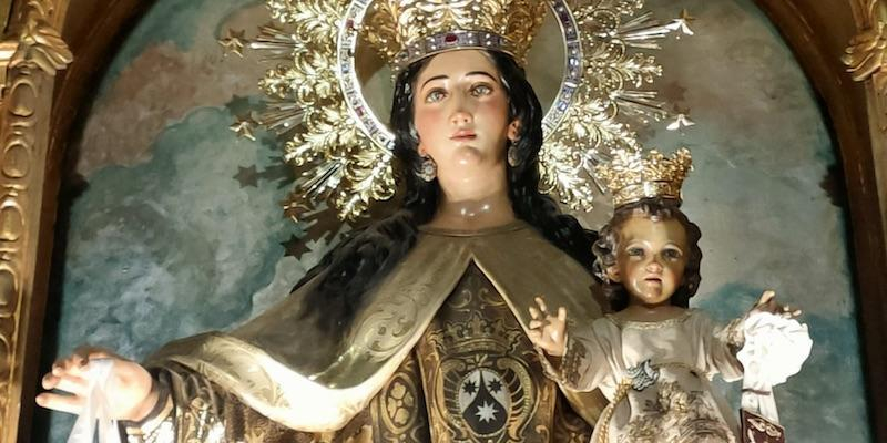 Nuestra Señora del Carmen y San Luis honra a su patrona con una novena predicada por Roberto López