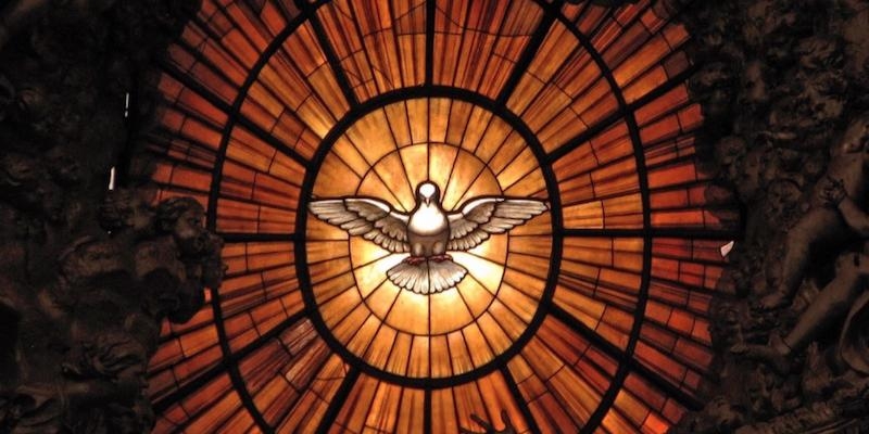 El vicario episcopal de la I imparte el sacramento de la Confirmaci&oacute;n en el colegio San Patricio