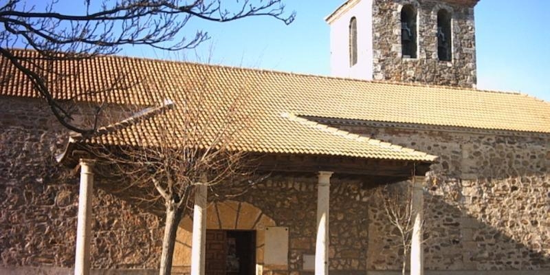 El vicario episcopal de la I presenta al nuevo p&aacute;rroco de Pedrezuela