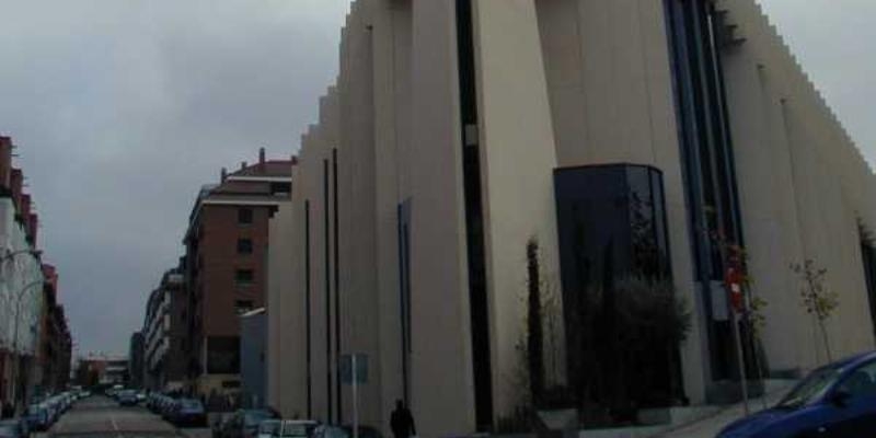 Monseñor Jesús Vidal preside la Misa de inicio de curso en Santa Teresa Benedicta de la Cruz