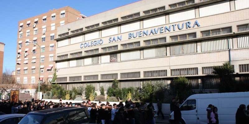 El colegio San Buenaventura acoge este sábado la ceremonia de consagración de dos religiosos franciscanos