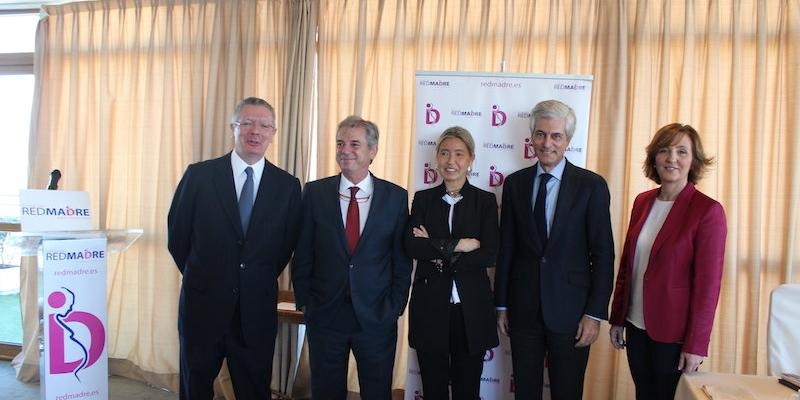 Fundaci&oacute;n Redmadre denuncia que las Administraciones P&uacute;blicas en Espa&ntilde;a en 2017 solo presupuestaron una ayuda media de 7,6 euros al a&ntilde;o por mujer embarazada