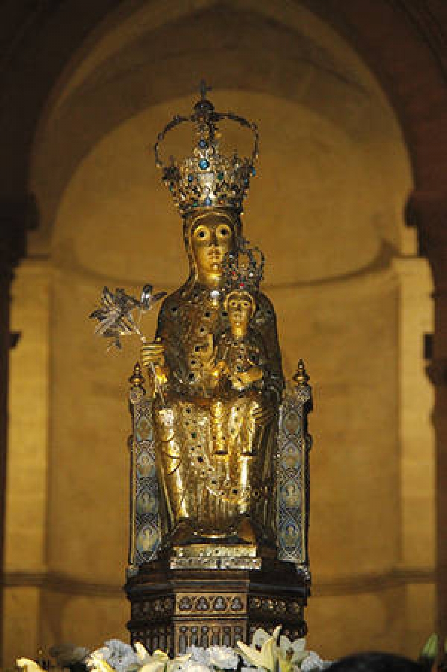 El 7 de septiembre la imagen de la Virgen de la Vega saldr&aacute; de la Catedral a recibir el homenaje y la ofrenda floral de los salmantinos