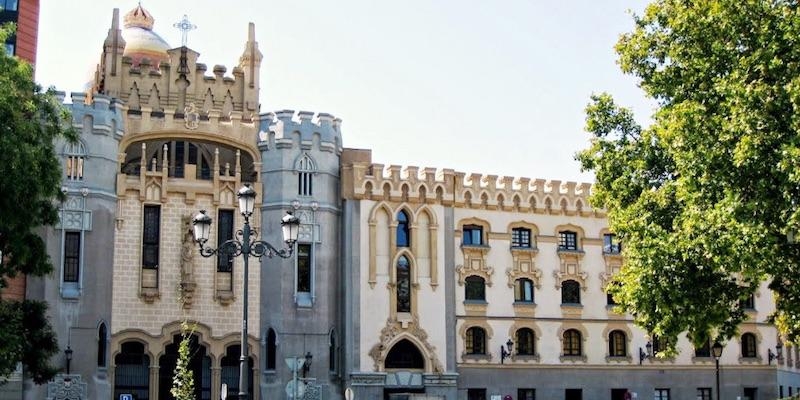 El padre Alfonso D&iacute;az, OCD, preside en la iglesia de Santa Teresa la novena en honor a la Virgen del Carmen
