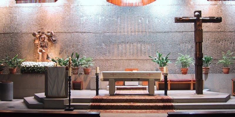 El vicario episcopal de la III preside una Eucarist&iacute;a con Confirmaciones en Nuestra Se&ntilde;ora Reina del Cielo