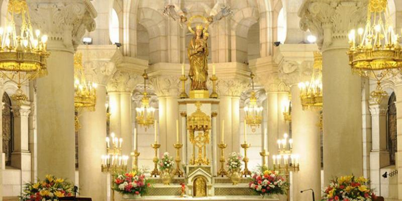 La cripta de la catedral acoge una Misa funeral por la hermana y la sobrina del cardenal Rouco