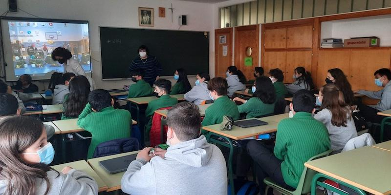 C&aacute;ritas Diocesana de Madrid recibe un reconocimiento por 'impulsar valores sociales en el &aacute;mbito educativo'