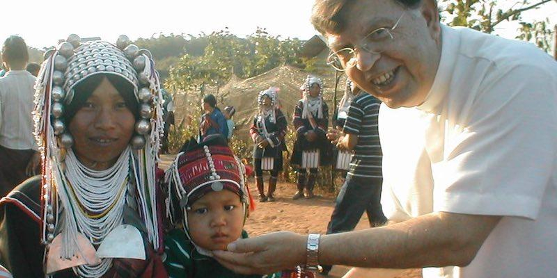 Los Misioneros Identes animan a los j&oacute;venes a participar en un curso internacional de voluntariado