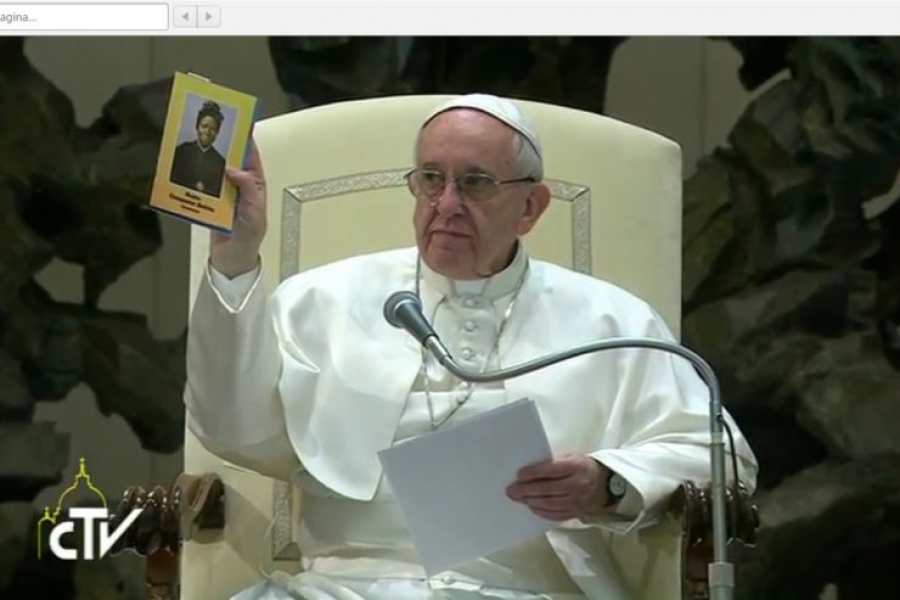 El Papa en la audiencia: &lsquo;Con la oraci&oacute;n debemos sostenernos mutuamente en la esperanza&rsquo;